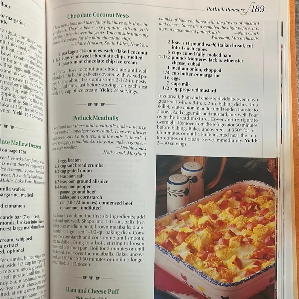 Taste Of Home Annual Recipies  Kitchen Cookbook 2000 Hardcover